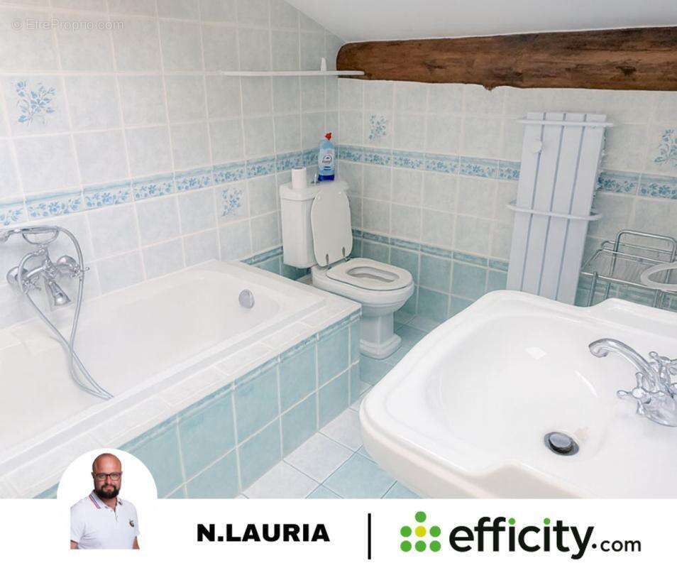 Maison à LA TOUR-D'AIGUES