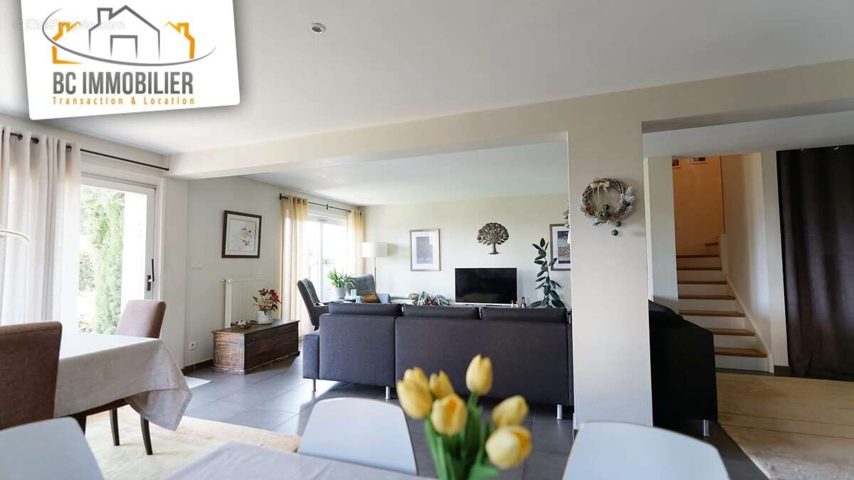 Appartement à PREVESSIN-MOENS