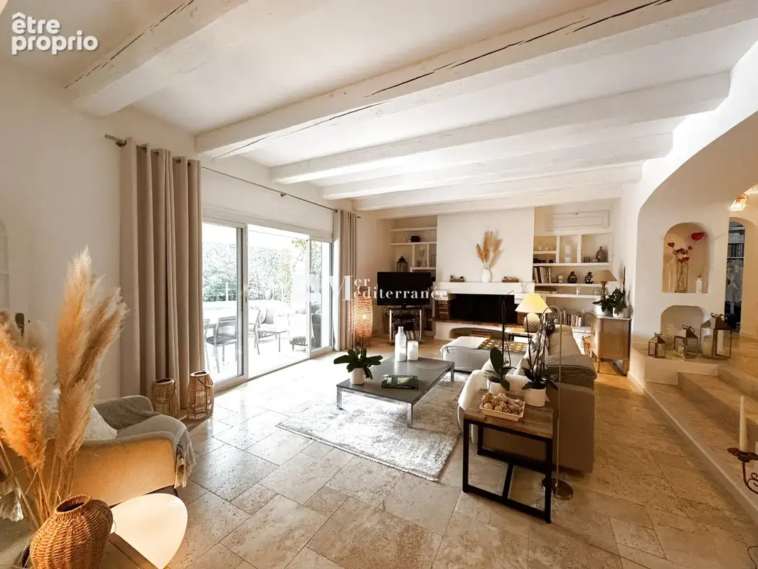 EN EXCLUSIVITÉ - Aux Issambres : Villa rénovée avec piscine, proche de la plage - Possibilité d’agrandissement - photo 5