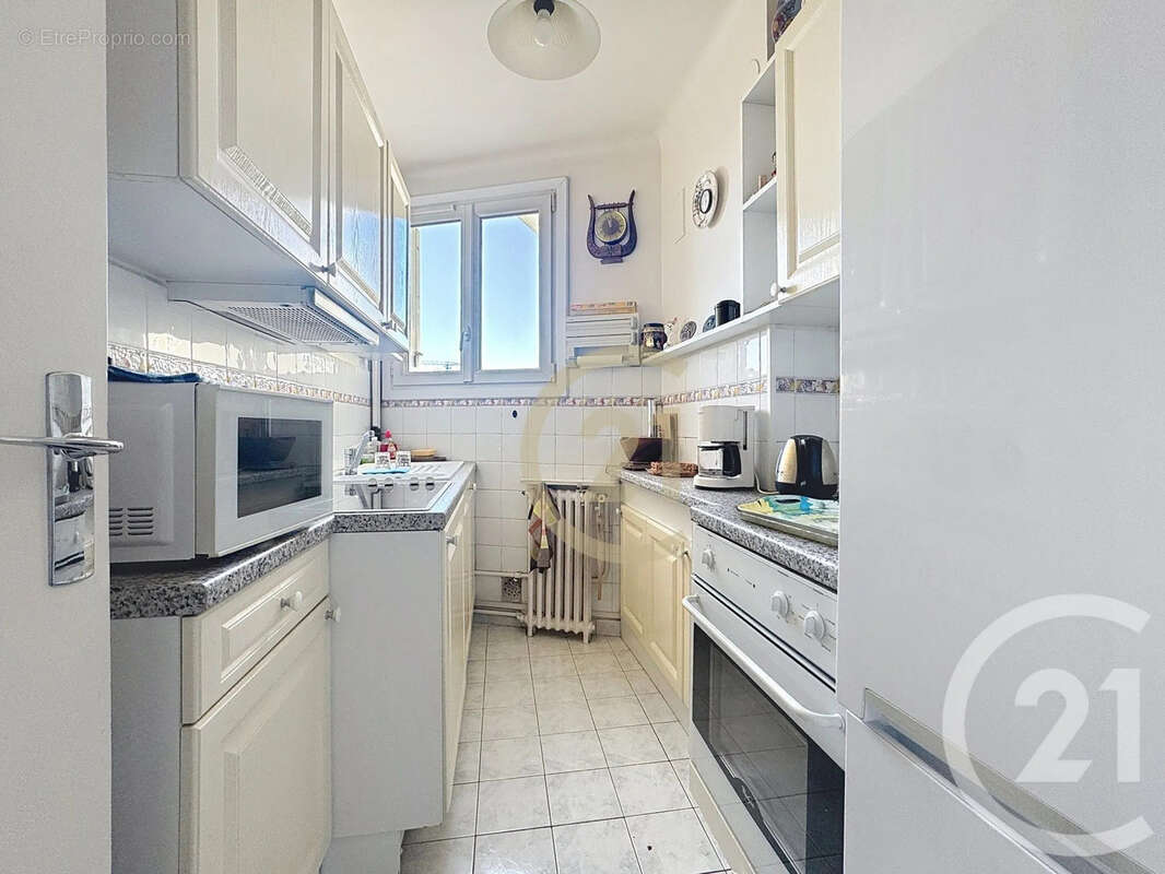 Appartement à PARIS-12E