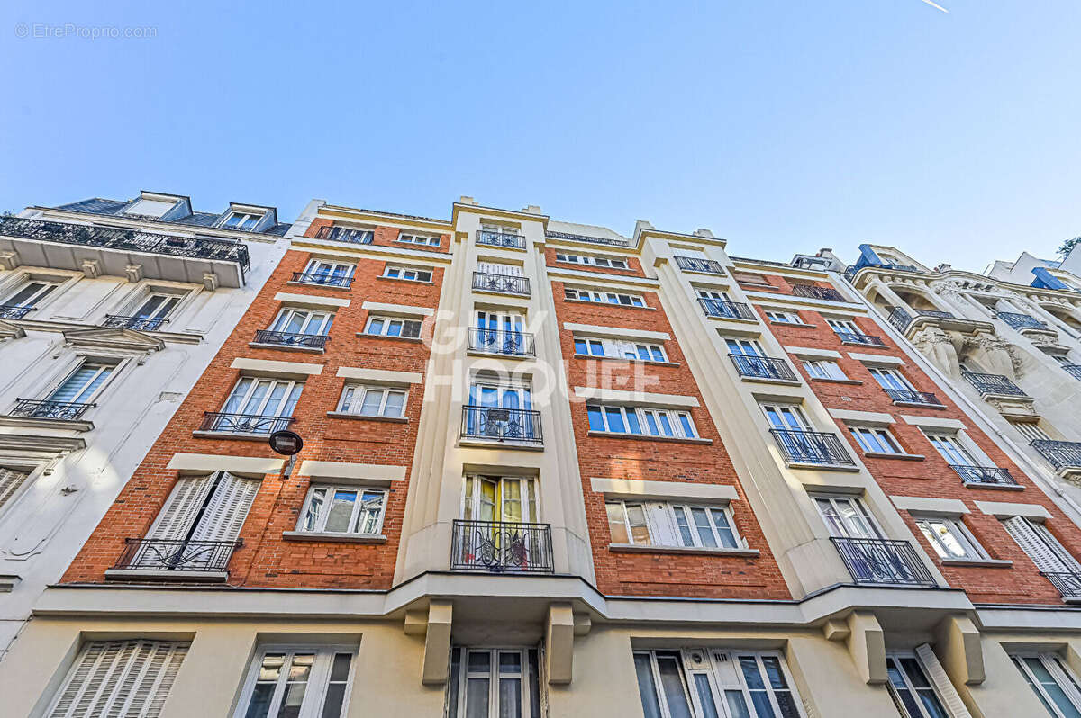 Appartement à PARIS-12E