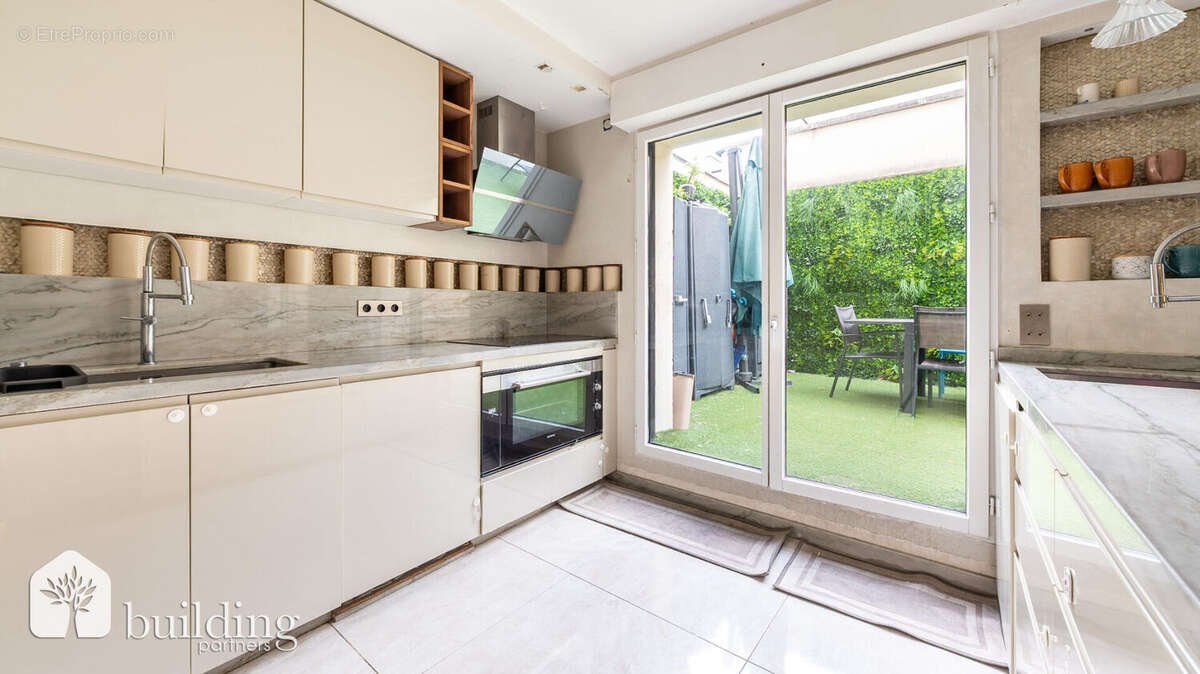 Appartement à LEVALLOIS-PERRET