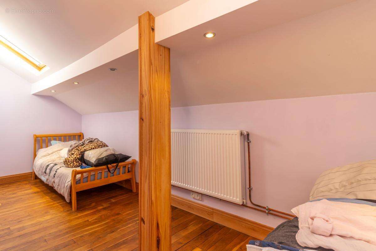 Maison Poulaines 6 pièce(s) 90.26 m2 - photo 7