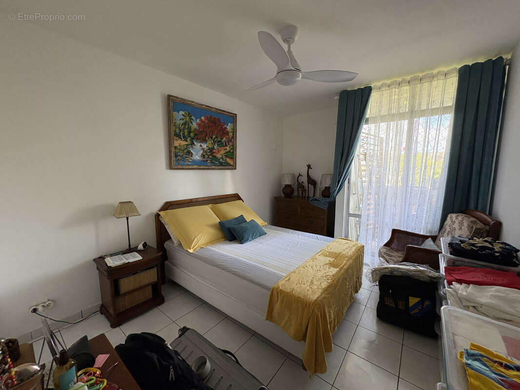 Appartement à LES ABYMES