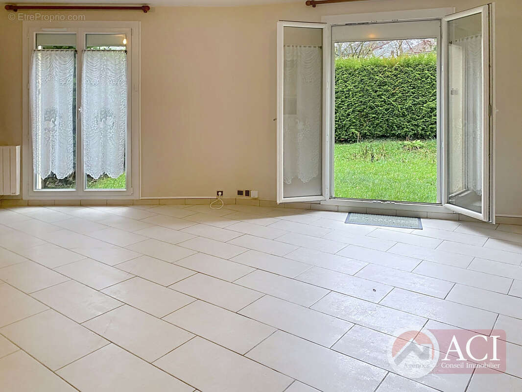 Maison à SAINT-BRICE-SOUS-FORET