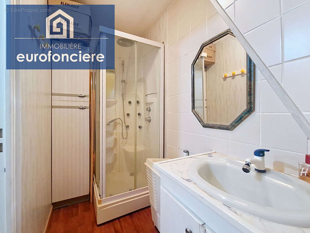 Appartement à LA CHAPELLE-SAINT-LUC