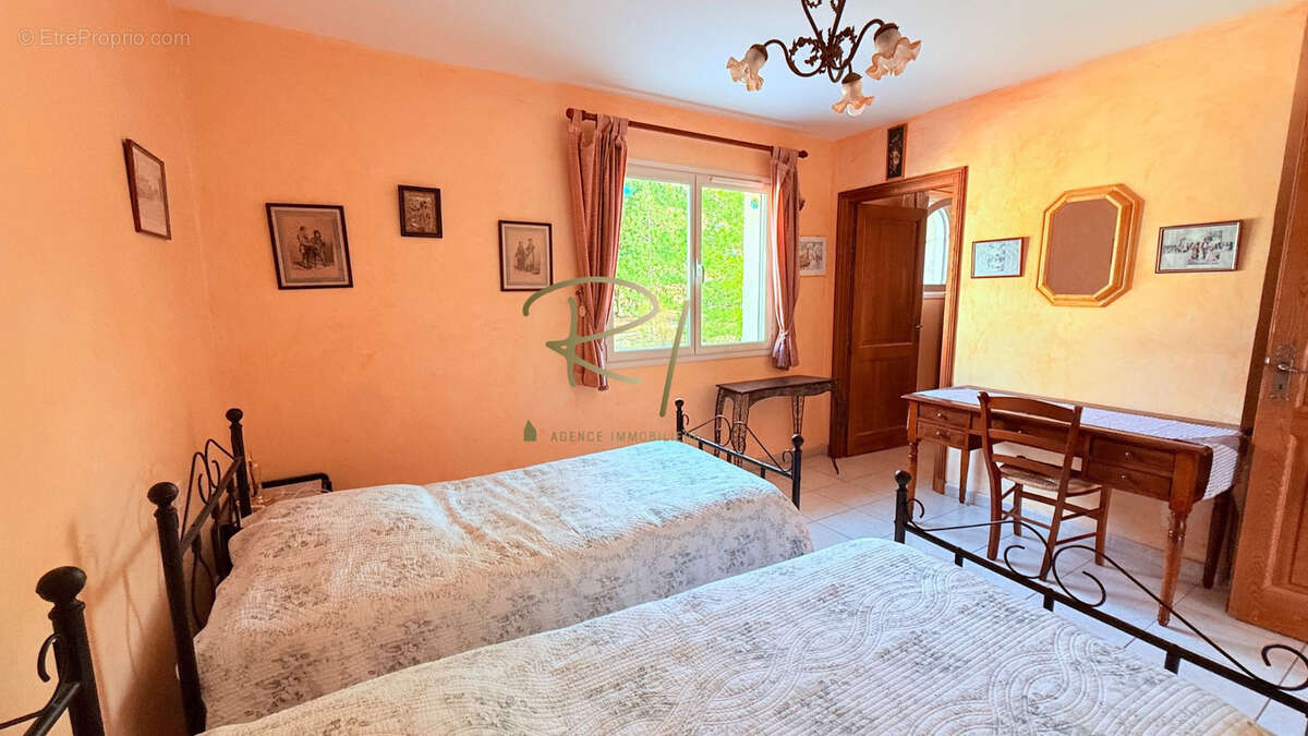 Barjac - Villa d’exception avec piscine à débordement - photo 9