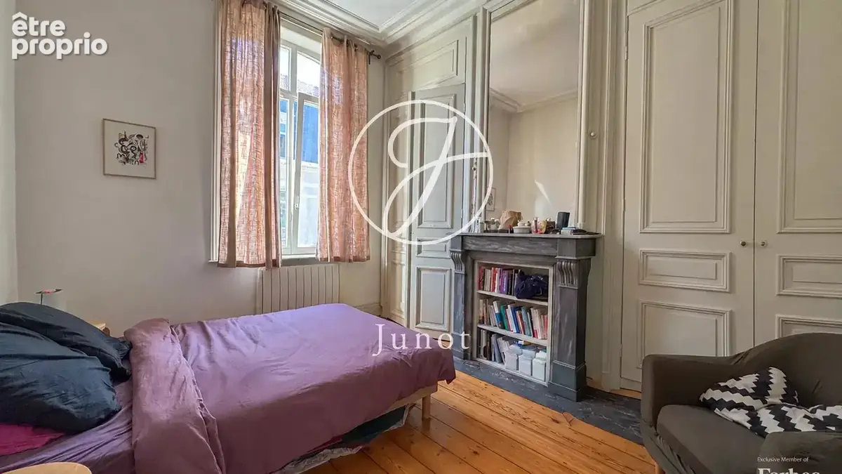 Lille - SAINT MICHEL - Appartement - 2 pièces - 48m² - Parking  - - photo 4