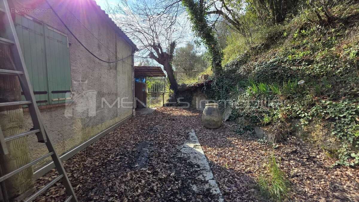 Maison à LA TRINITE