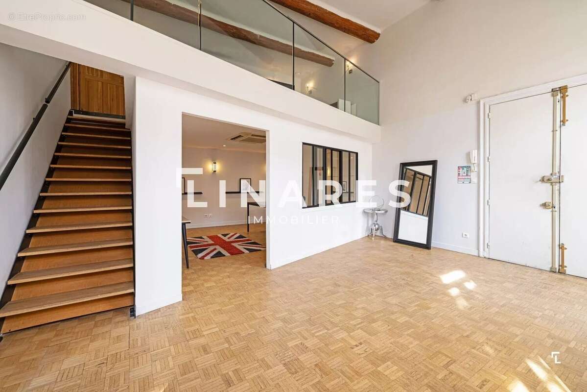 Appartement à MARSEILLE-6E
