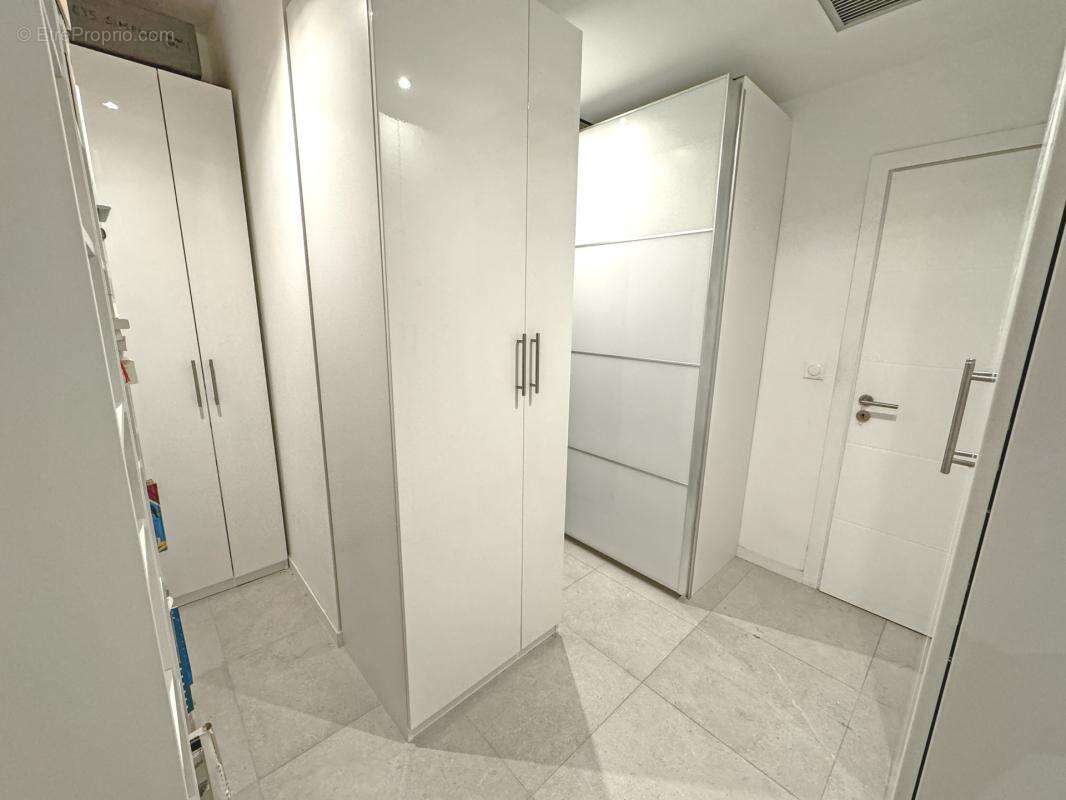Front de mer à Nice, 2 pièces de 66m² avec jardin de 55m² - photo 21