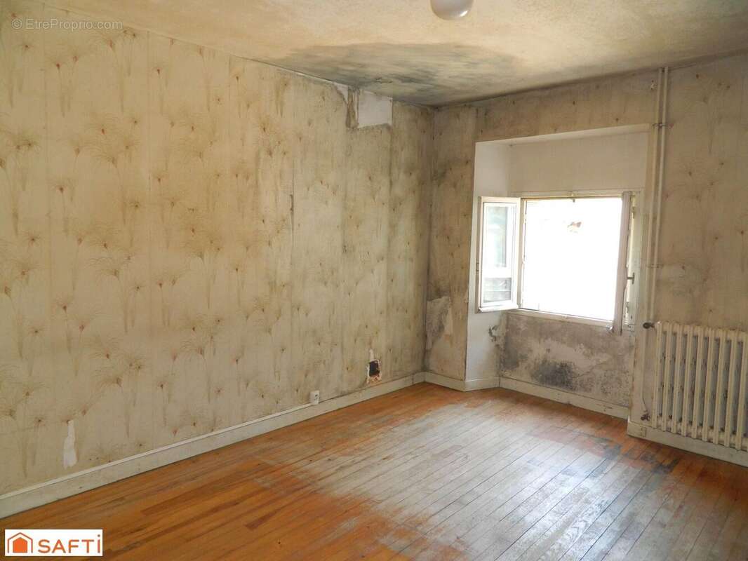 Photo 3 - Appartement à VERNOUX-EN-VIVARAIS