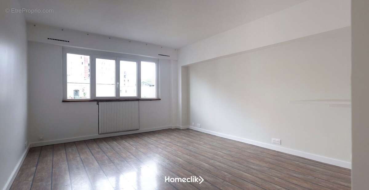 Appartement à PARIS-20E