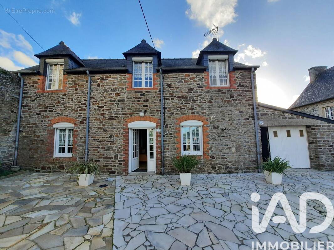 Photo 1 - Maison à LANVALLAY