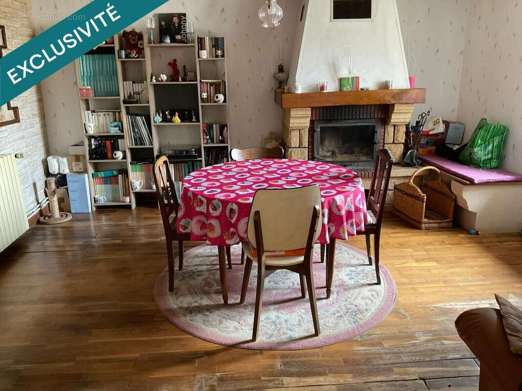 Maison 160 m² à Saint-Clement  - photo 3
