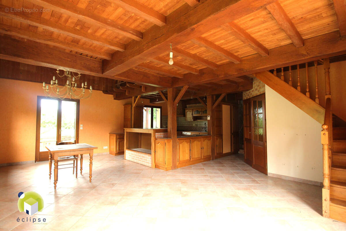 Maison à CONFRANCON