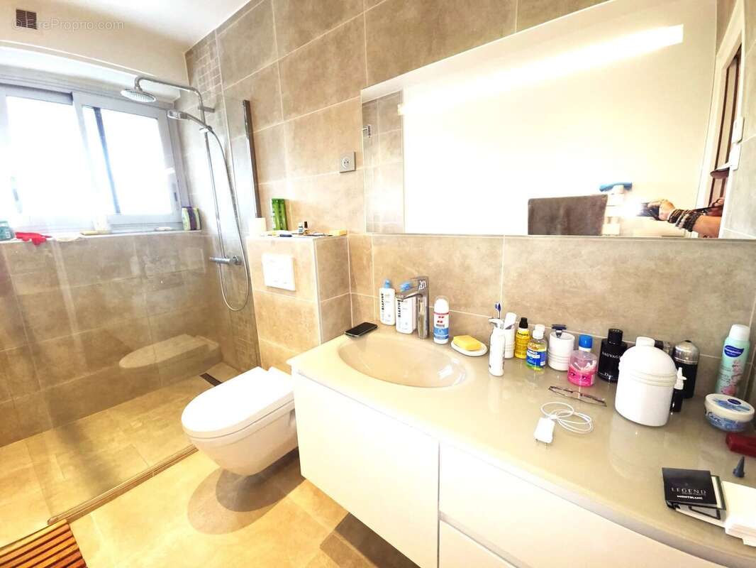 Appartement à VILLENEUVE-LOUBET