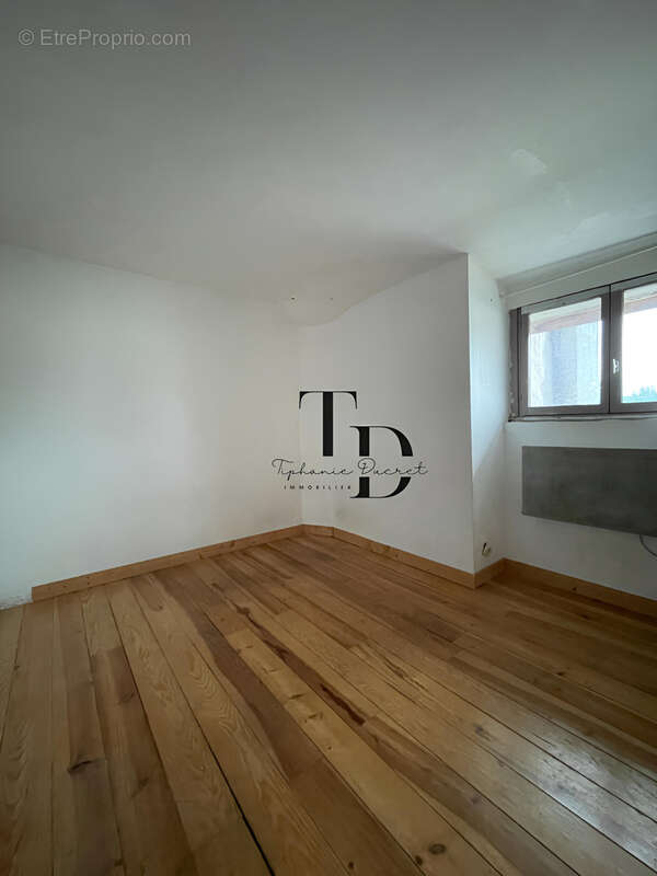 Appartement à AIX-LES-BAINS