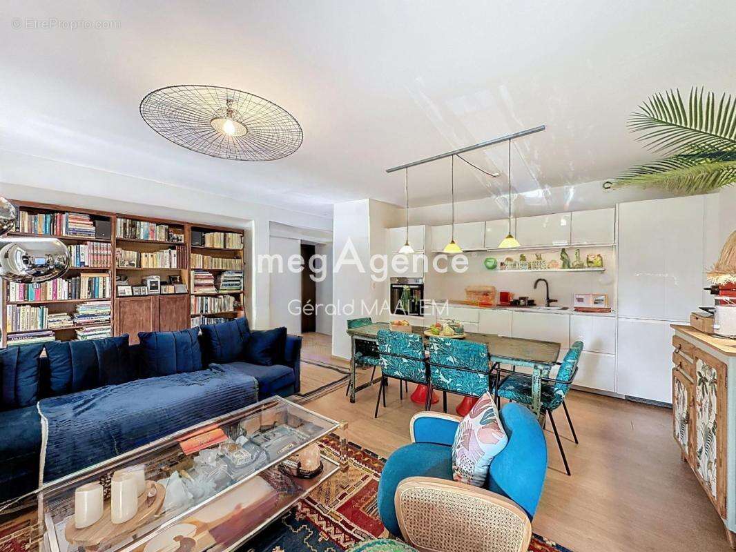 Appartement à COGOLIN