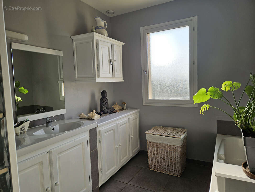 Maison à ARCES-DILO