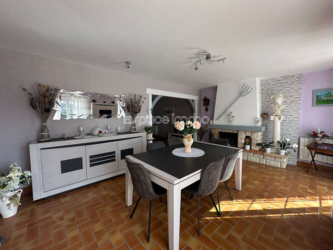 Maison à BOSC-GUERARD-SAINT-ADRIEN