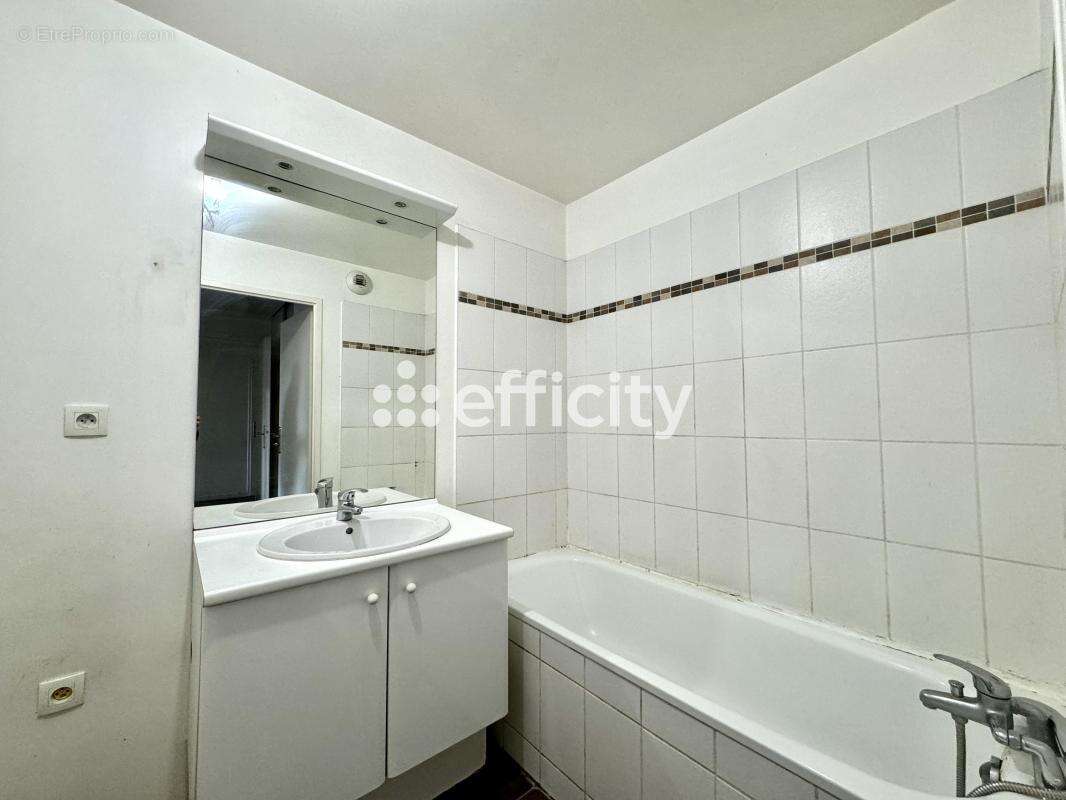 Appartement à VIGNEUX-SUR-SEINE