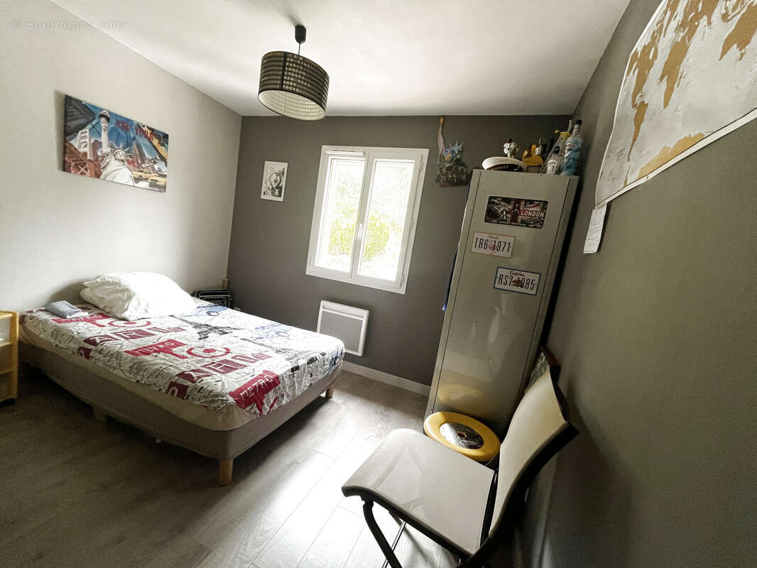 Maison à SAINT-CYR-SUR-MER