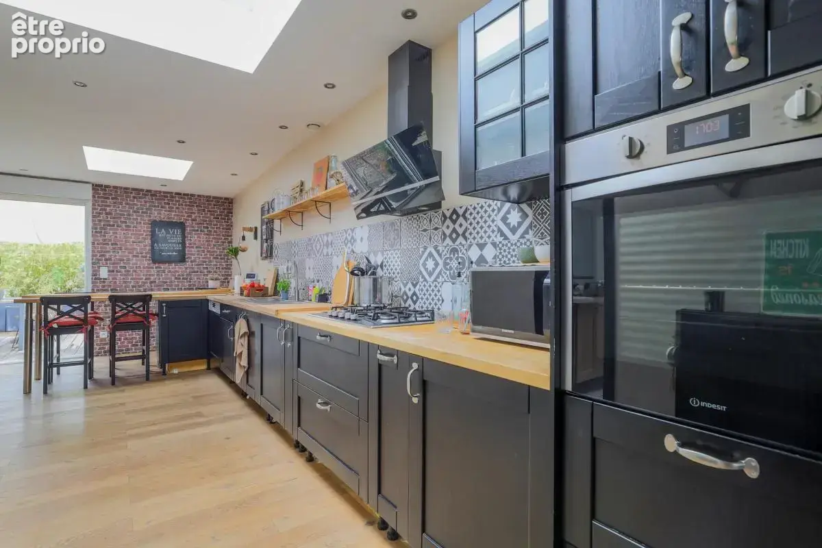 Seclin - maison de ville 155 m² - 4/5 chambres - terrasses - cave - photo 4