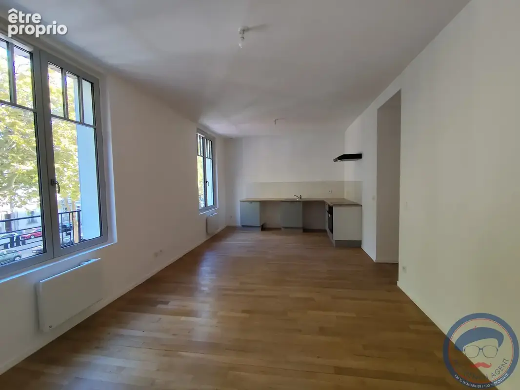 Appartement rénové avec balcon - photo 2