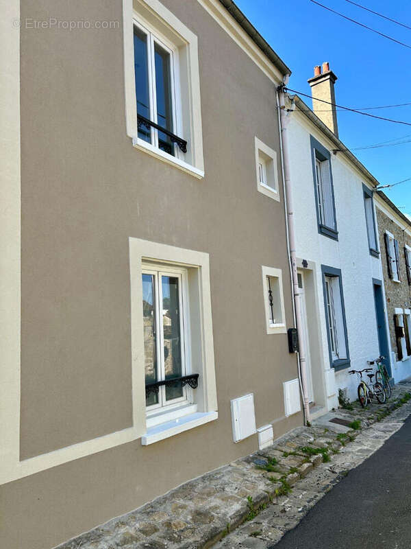 Maison à FONTAINEBLEAU