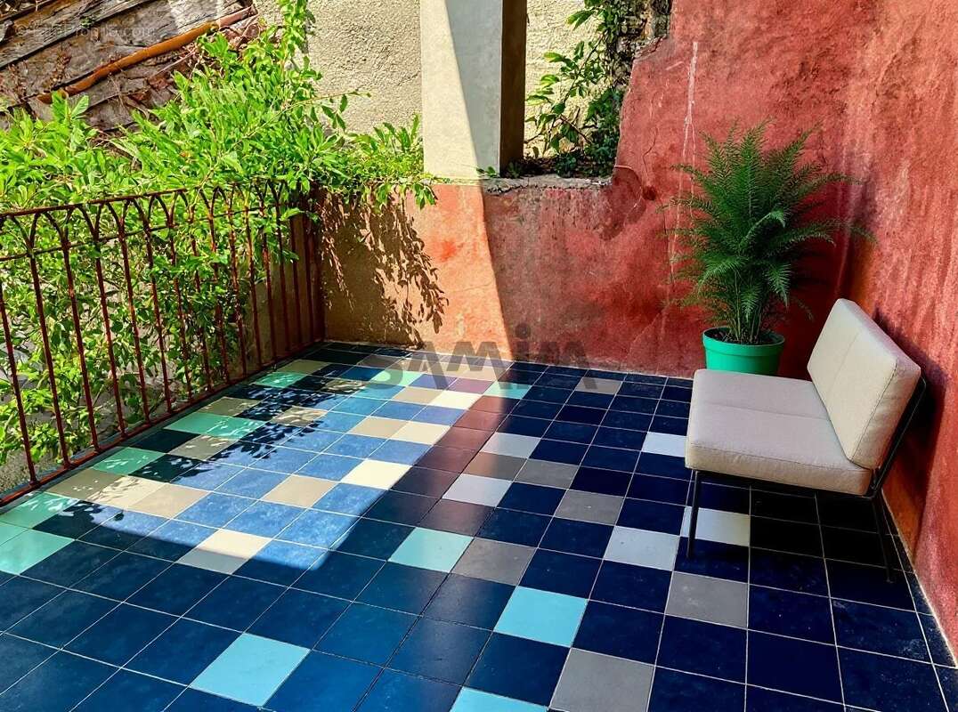 À vendre -  grande maison de village avec cour interieure - - photo 4