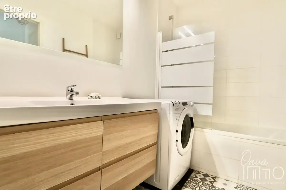 Caluire-et-Cuire - Lumineux T4 de 72m2 - photo 13