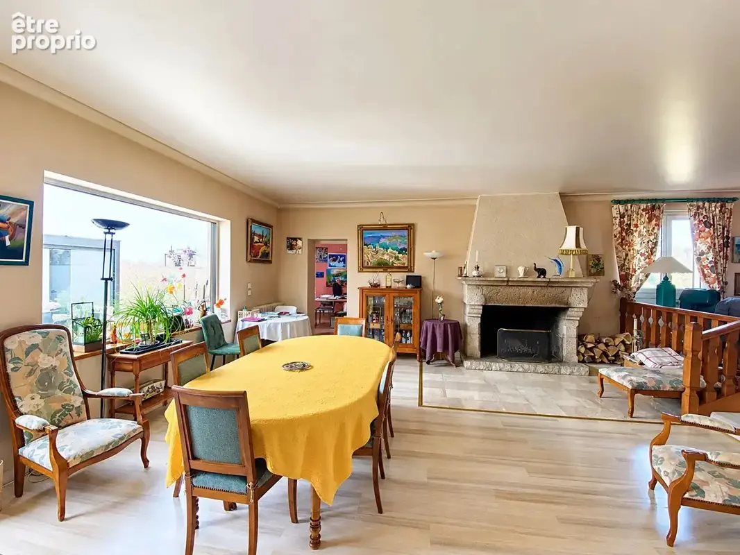 Trégueux Élégante propriété familiale de 269 m² au coeur d'un écrin de verdure - photo 3