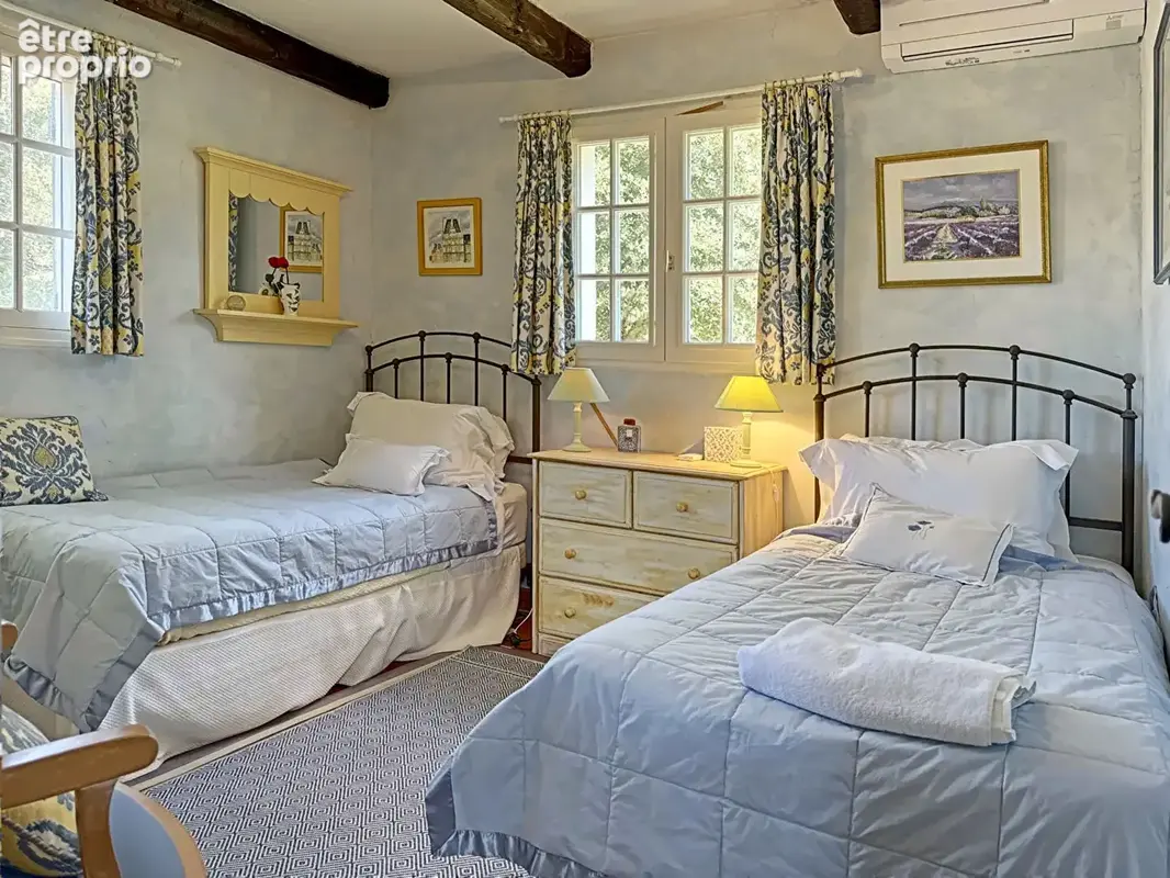 LORGUES: maison de charme et caractère 4 chambres, 4500 m² de parc avec piscine - photo 11