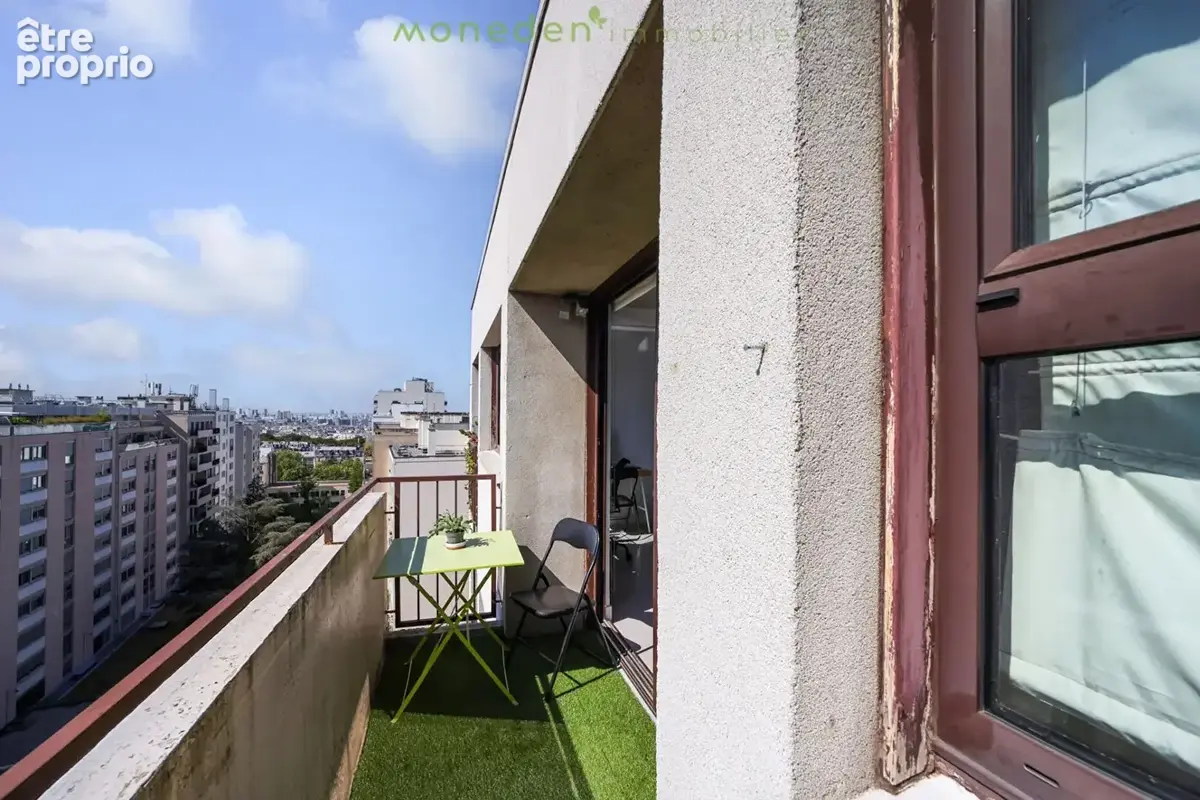 Dernier etage et balcon  plein ciel gambetta - photo 9