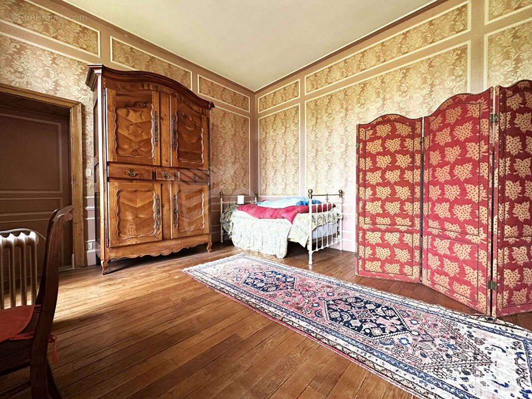 Maison à JOIGNY