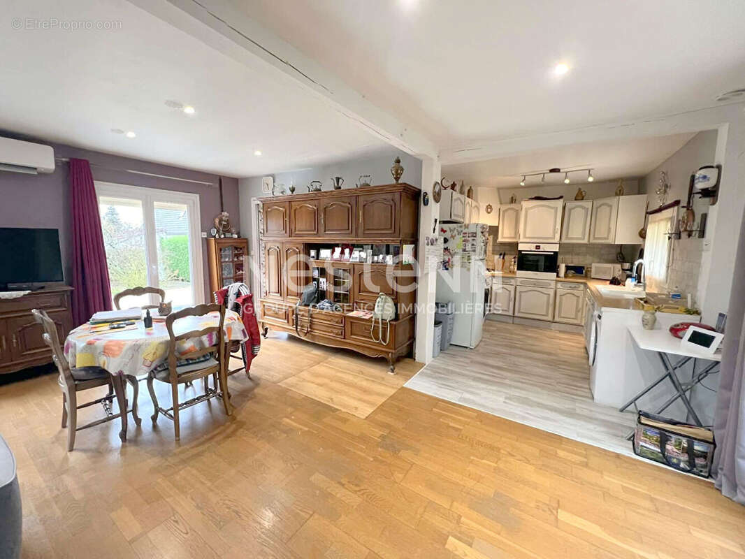 Maison à CHAUMONT-EN-VEXIN