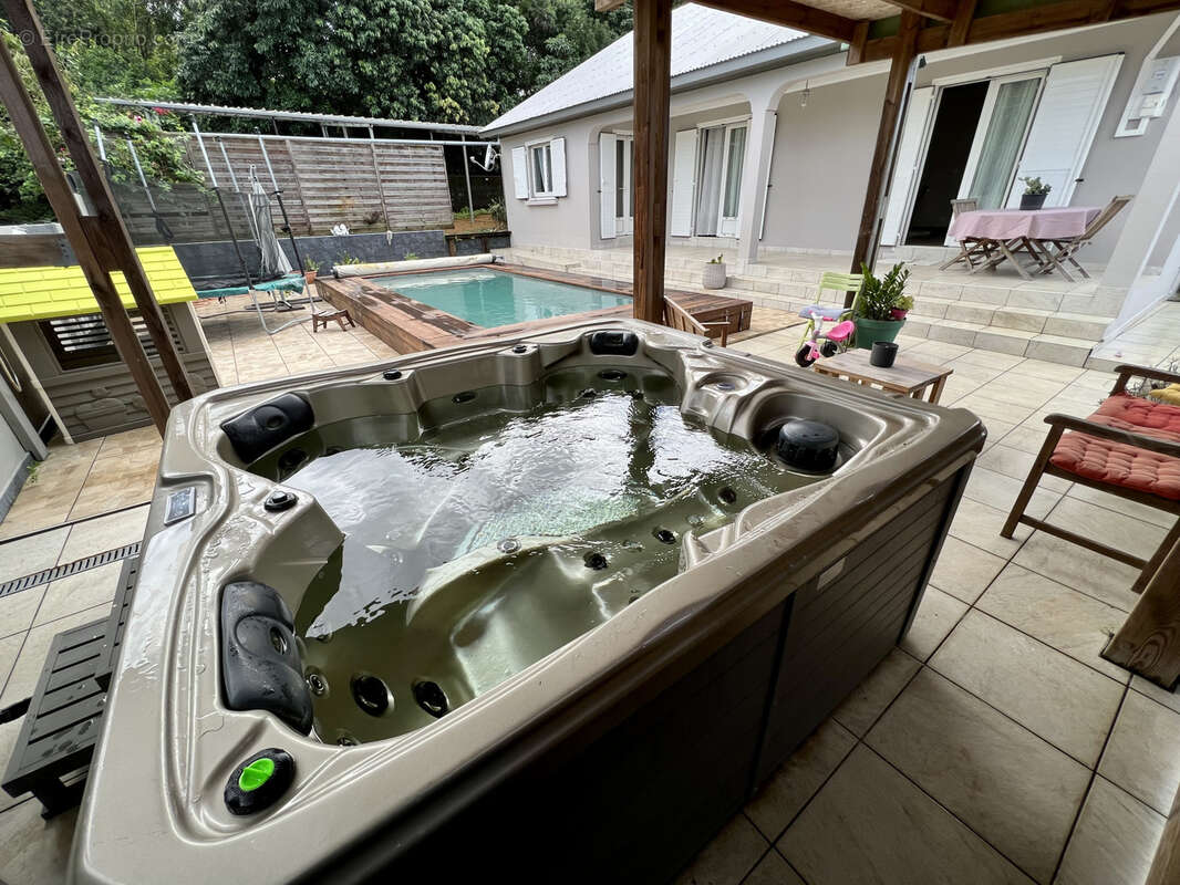 Maison à SAINT-JOSEPH