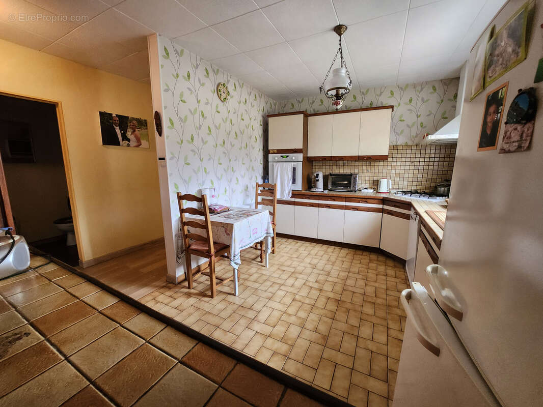 Maison à SAINTE-GEMME-LA-PLAINE