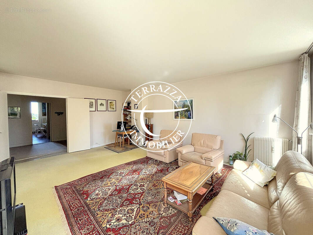 Appartement à LOUVECIENNES