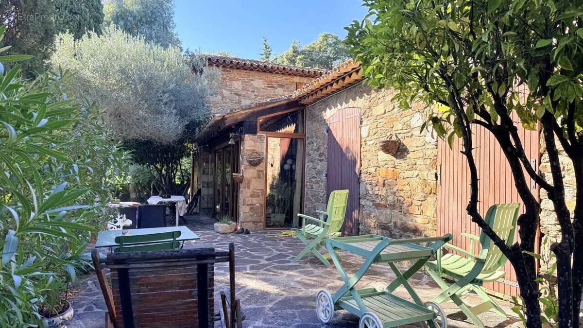 Maison à LA CROIX-VALMER