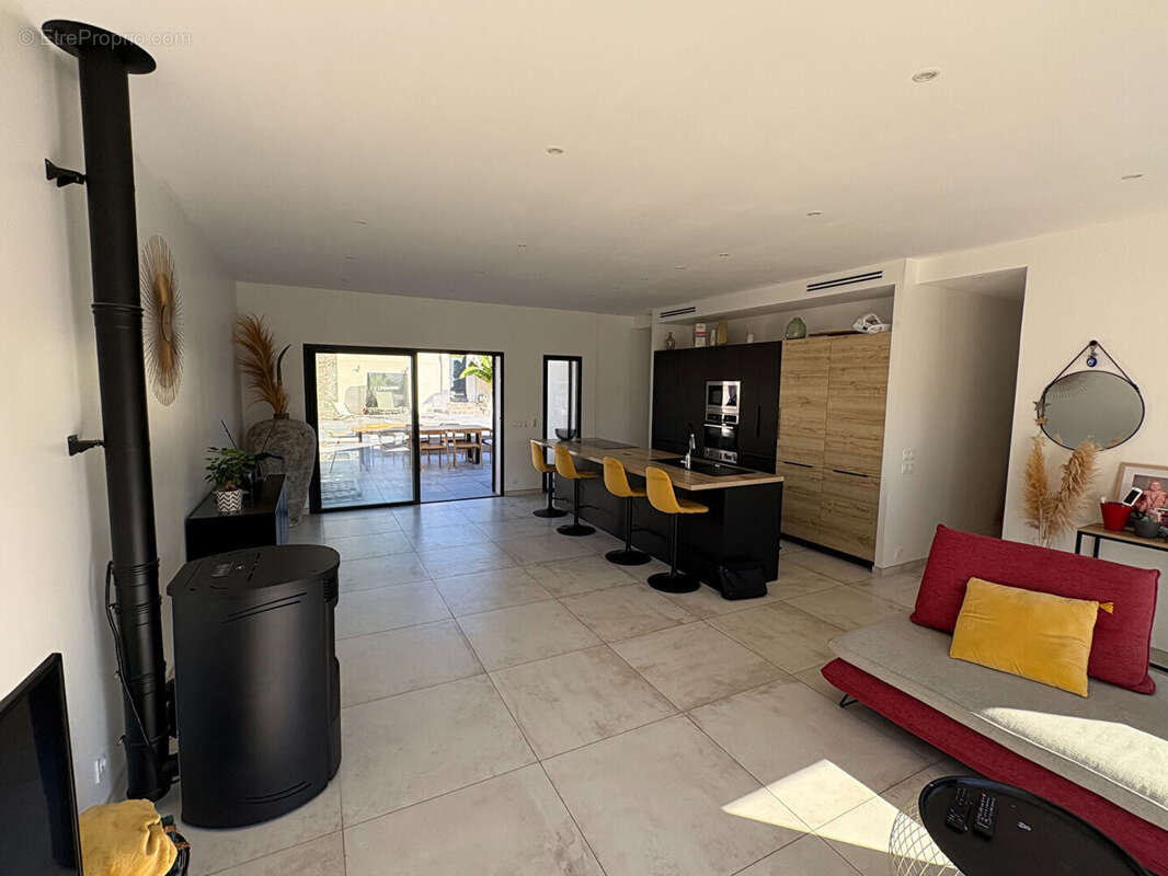 Maison à SAUSSET-LES-PINS