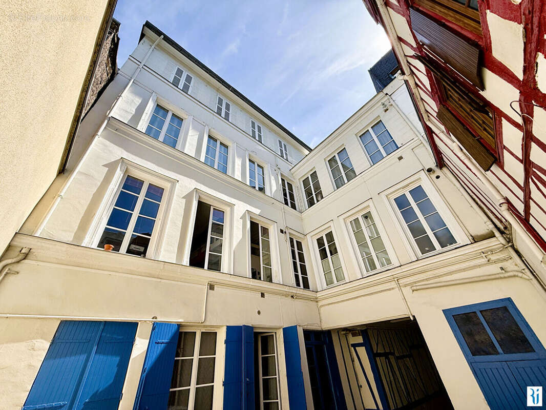 Rouen centre - photo 13