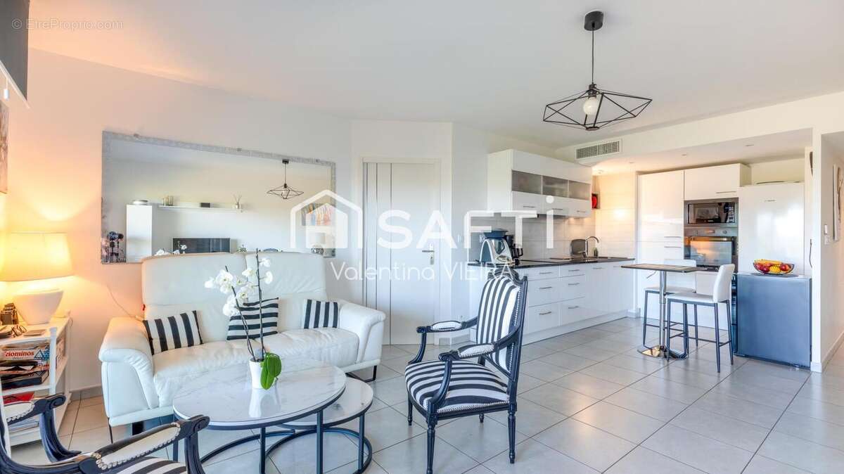 Photo 4 - Appartement à FREJUS