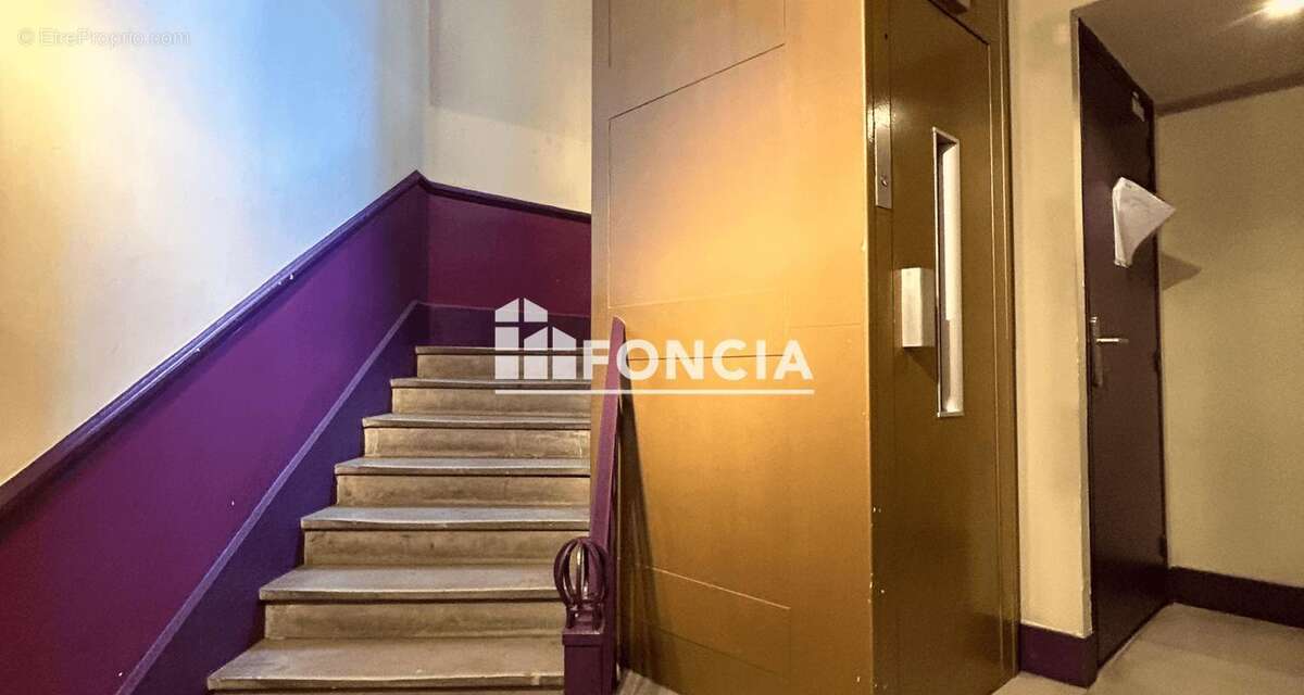 A vendre superbe duplex place de la comedie + stationnement + ascenseur + cave - photo 10