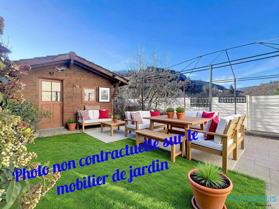Maison 92 m² à Joux  - photo 8