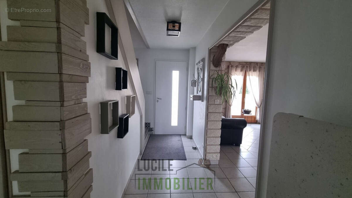 Maison 6 pièces de 130m² 6 - Maison à ETOUY