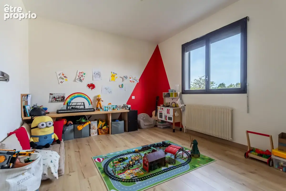 Une maison moderne avec piscine, jardin et parking - photo 29