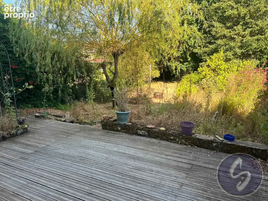 Maison 159 m² à La Creche  - photo 3