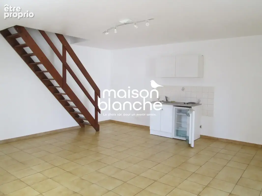 Appartement 132 m² à vendre à Surgeres (17700) - photo 2